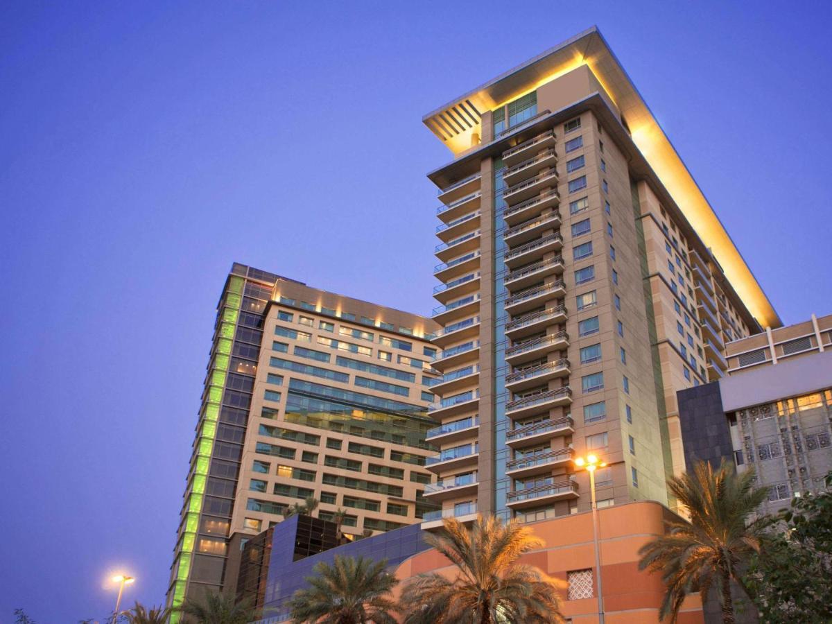 Swissôtel Al Ghurair 5*
