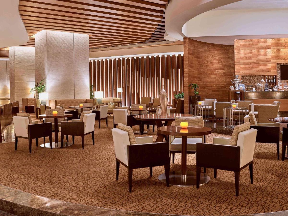 Hotel Swissôtel Al Ghurair 5*